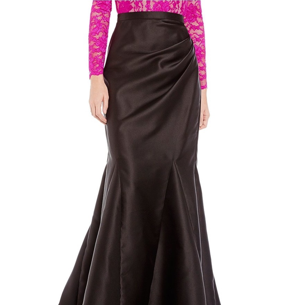 Belle Badgley Mischka Skirt